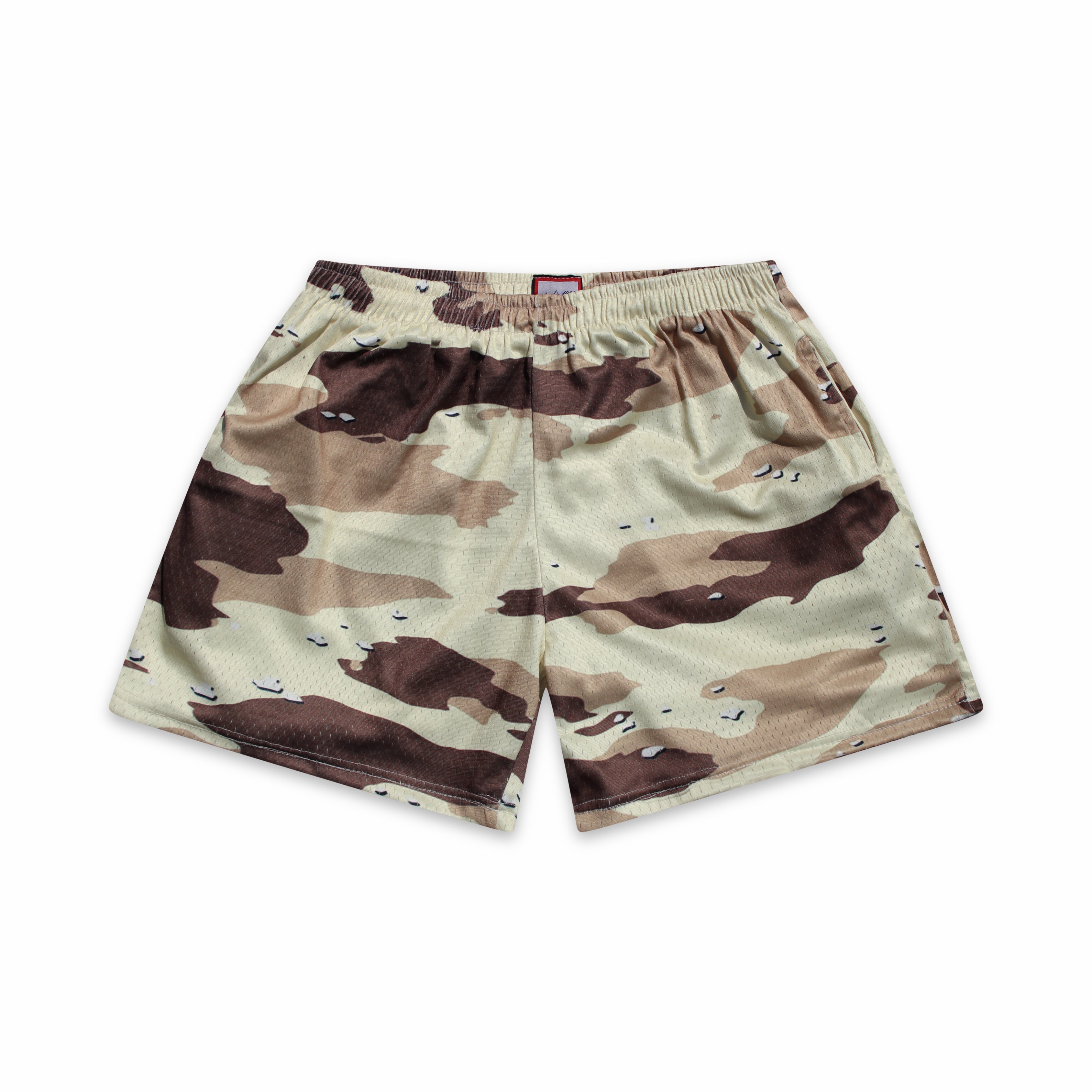 Pantalones cortos de malla con estampado de camuflaje del desierto